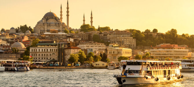 Aprovecha al máximo tu viaje a Rusia con una escala en Estambul